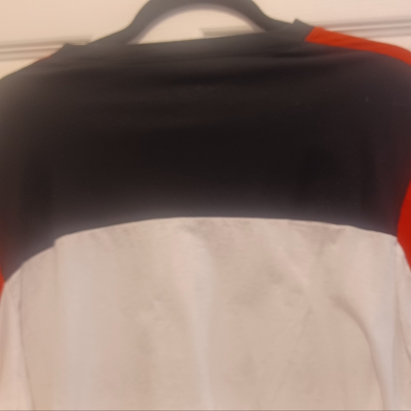 Color Block Crop - Picture 4 of 8